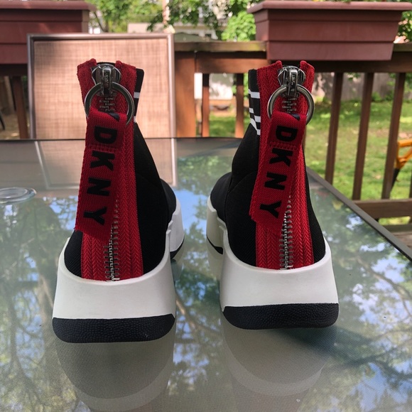 DKNY- Sock Sneakers- Size 8 - Picture 3 of 5